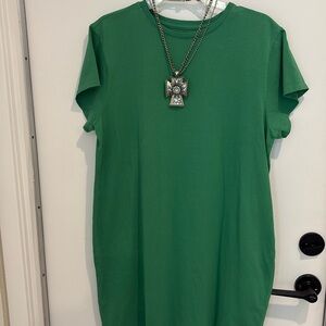 Stylish & Comfy Summer Dress        EUC